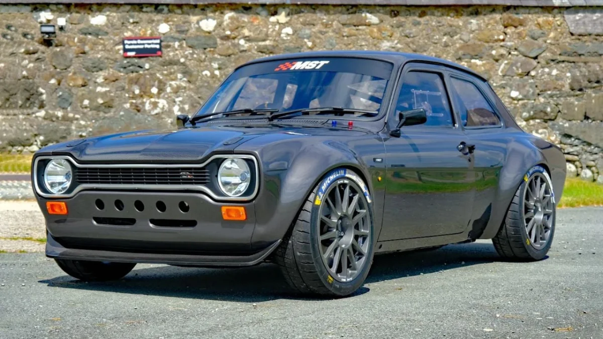 Plus de 200 000 € pour une Escort Mk1 ? Cette version extrême cache un moteur Millington de 350 ch
