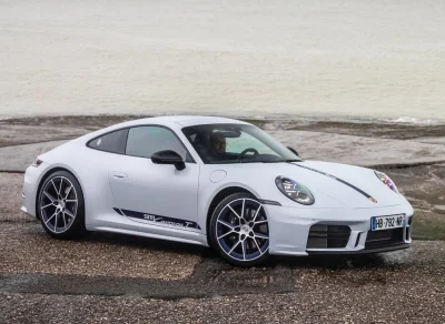 Porsche 911 : la demande explose, mais le constructeur peine à suivre