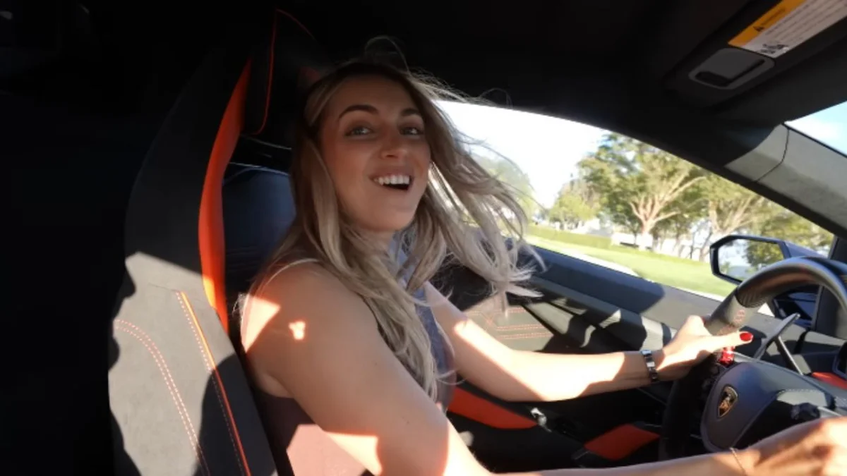 Lamborghini repère son Aventador sur YouTube… et lui fait une surprise à plus de 500 000 €
