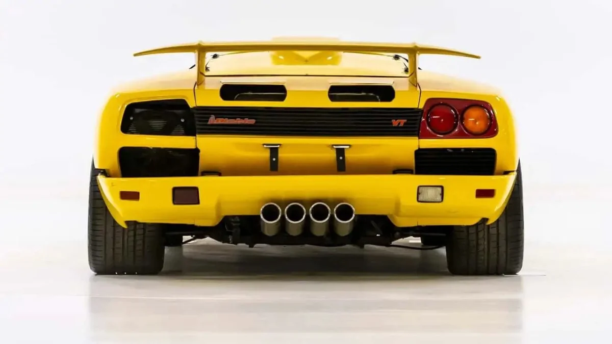 Cette Lamborghini Diablo cachait le premier W16 de la Bugatti Veyron… elle réapparaît 20 ans plus tard