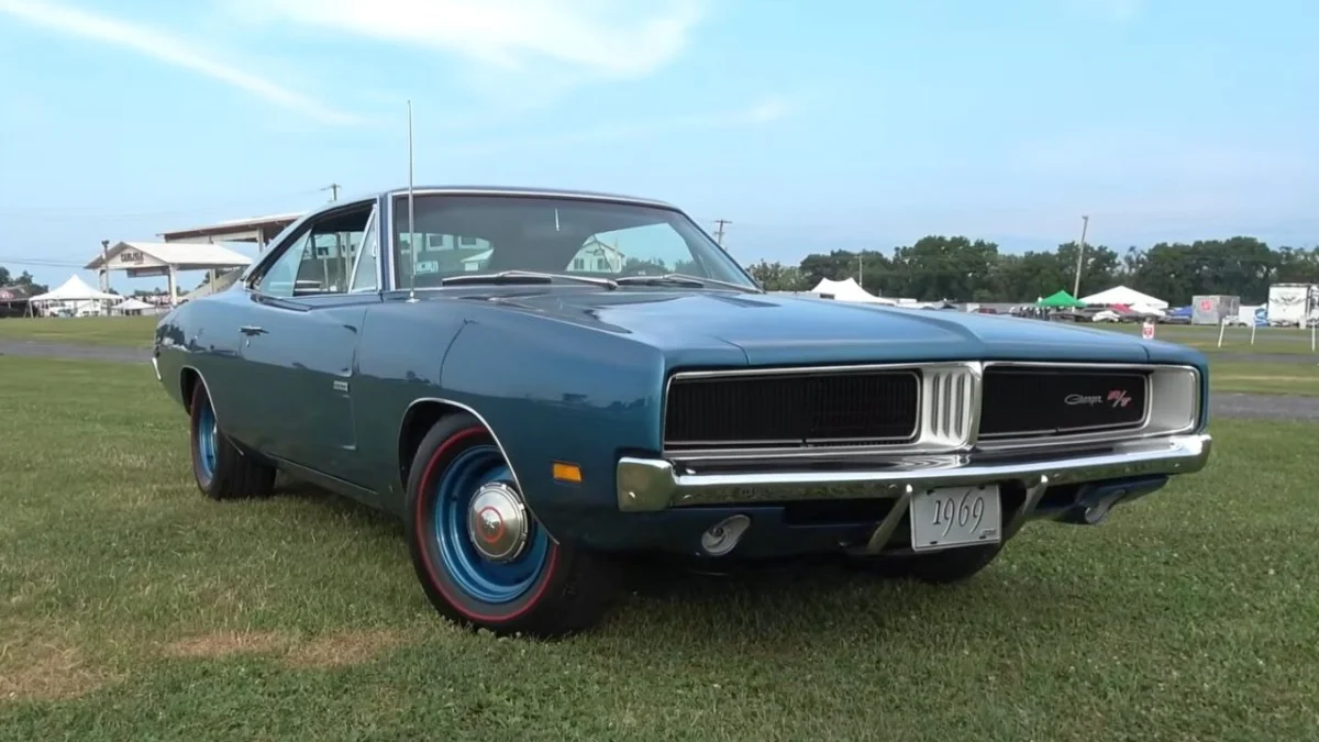 Il a acheté cette rarissime Dodge Charger Hemi grâce aux économies de sa petite amie : 47 ans plus tard, il refuse toujours de la vendre