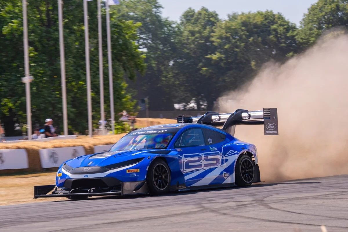 Goodwood 2026 : cette Mustang Mach-E électrique humilie les thermiques !