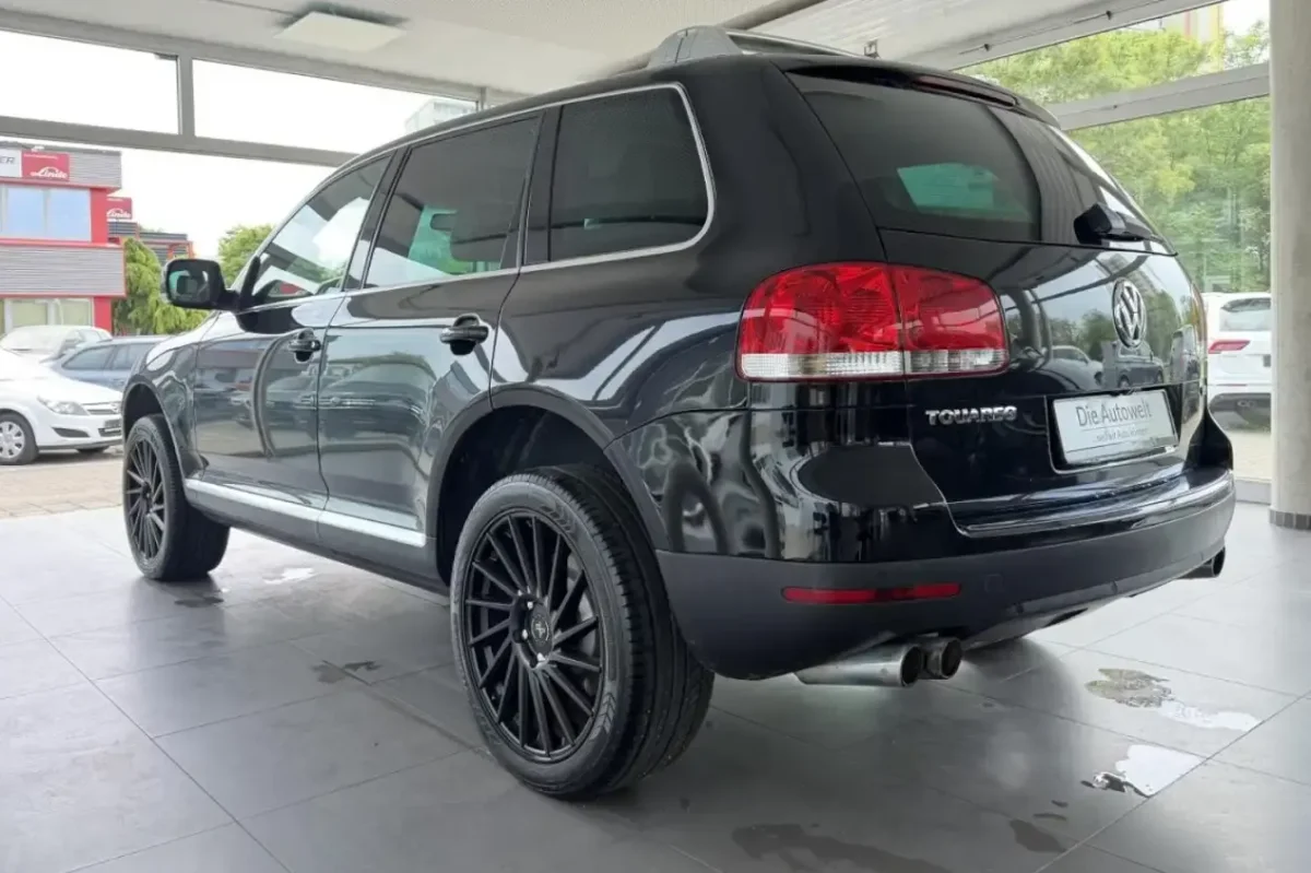 Ce SUV de luxe à moteur W12 est vendu moins de 10 000 euros