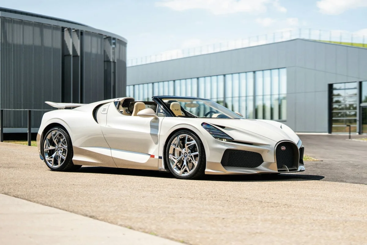 Bugatti W16 Mistral : une splendide livrée pour la "Der des Ders" (+ images)