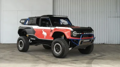 Il n'existerait qu'un seul Ford Bronco Desert Racer homologué pour la route et il est en vente