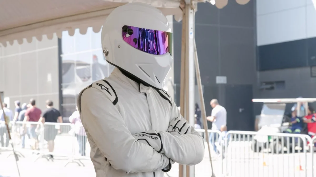 Top Gear : le Stig brise le silence et attaque la BBC après le crash de Freddie Flintoff