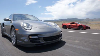 Seize ans d'écart, 177 ch de moins… cette Porsche 911 Turbo de 2010 surprend la nouvelle Corvette Z06 au 400 m