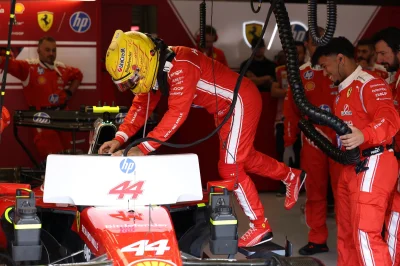 « Des erreurs qui coûtent un titre » : Lewis Hamilton très critique envers lui-même