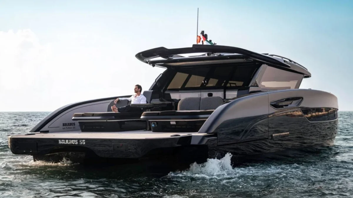 Brabus Ultima 55 : ce catamaran de luxe de 1 450 ch renferme des détails cachés en carbone qui changent tout à bord