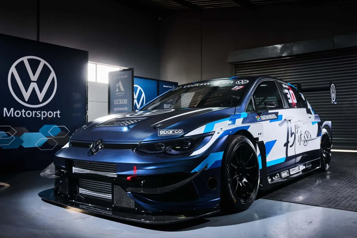 Volkswagen Golf 8 R : 1 000 ch et un échappement placé à un endroit inattendu