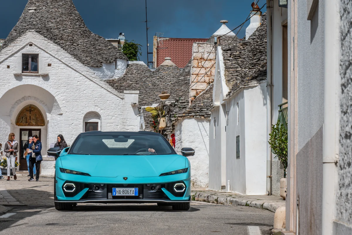 Lamborghini vend moins de voiture mais gagne plus d'argent