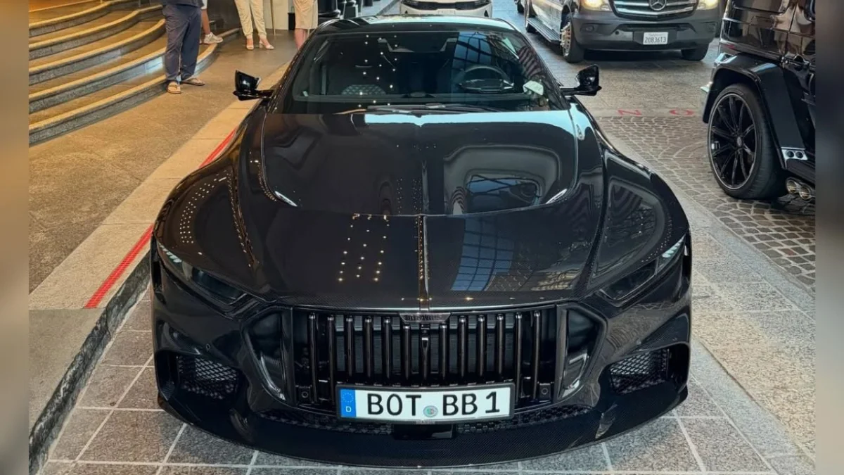 Même à Beverly Hills, la Brabus Bodo à plus d’un million d’euros fait tourner toutes les têtes