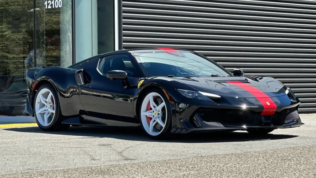À peine sortie de chez Ferrari, cette 296 Speciale vaut déjà près de quatre fois son prix neuf