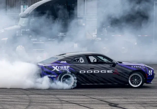 Dodge fait tout pour sauver sa nouvelle Charger... sauf remettre son mythique V8